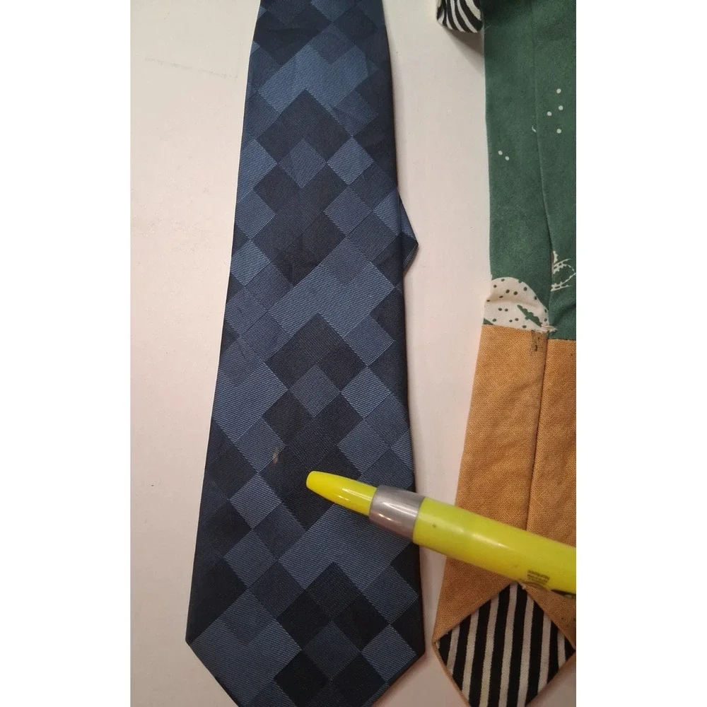 Lot of 6 Boys Zipper Pre-Tied Neckties & 2 Bow Ties Assorted Brands Colors